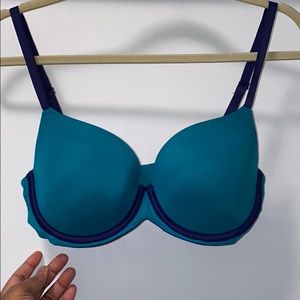 Victoria’s Secret pink bra